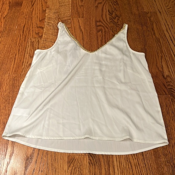 NWT Robertson + Rodeo Woman’s Chain V Neck Satin Tank Size XS - Picture 2 of 4